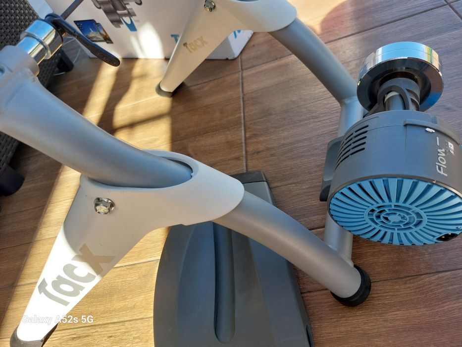 Tacx flow smart  велотренажор