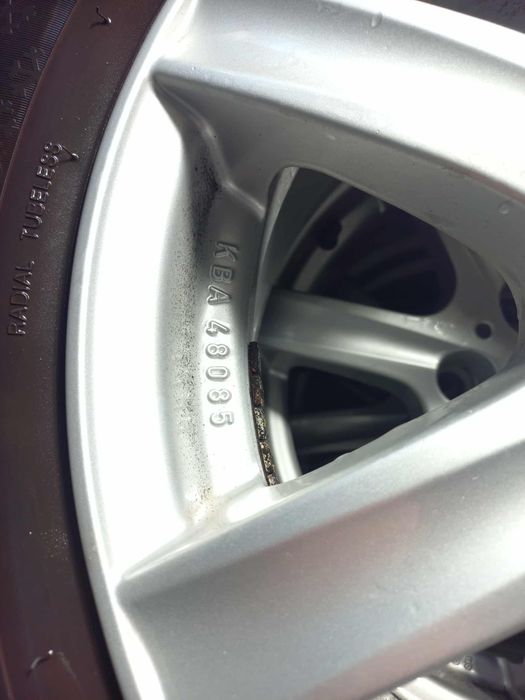 Зимни гуми с джанта 16 цола BMW