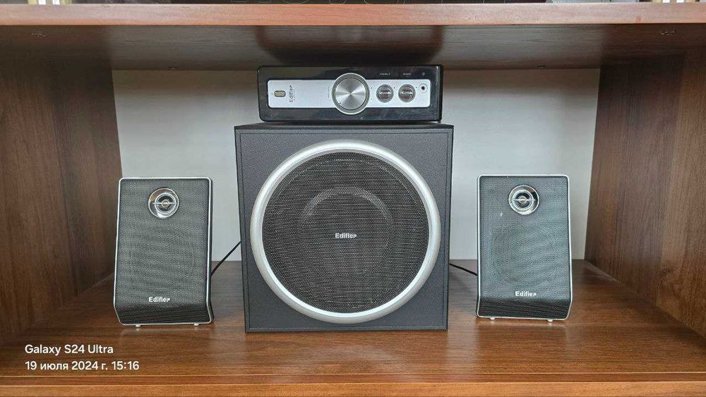 Продаются Компьютерные колонки и сабвуфер