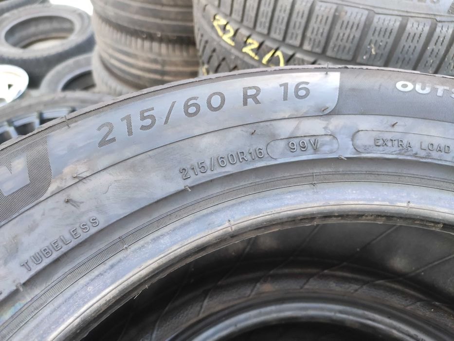 2бр Летни гуми 215 60 16 - Michelin