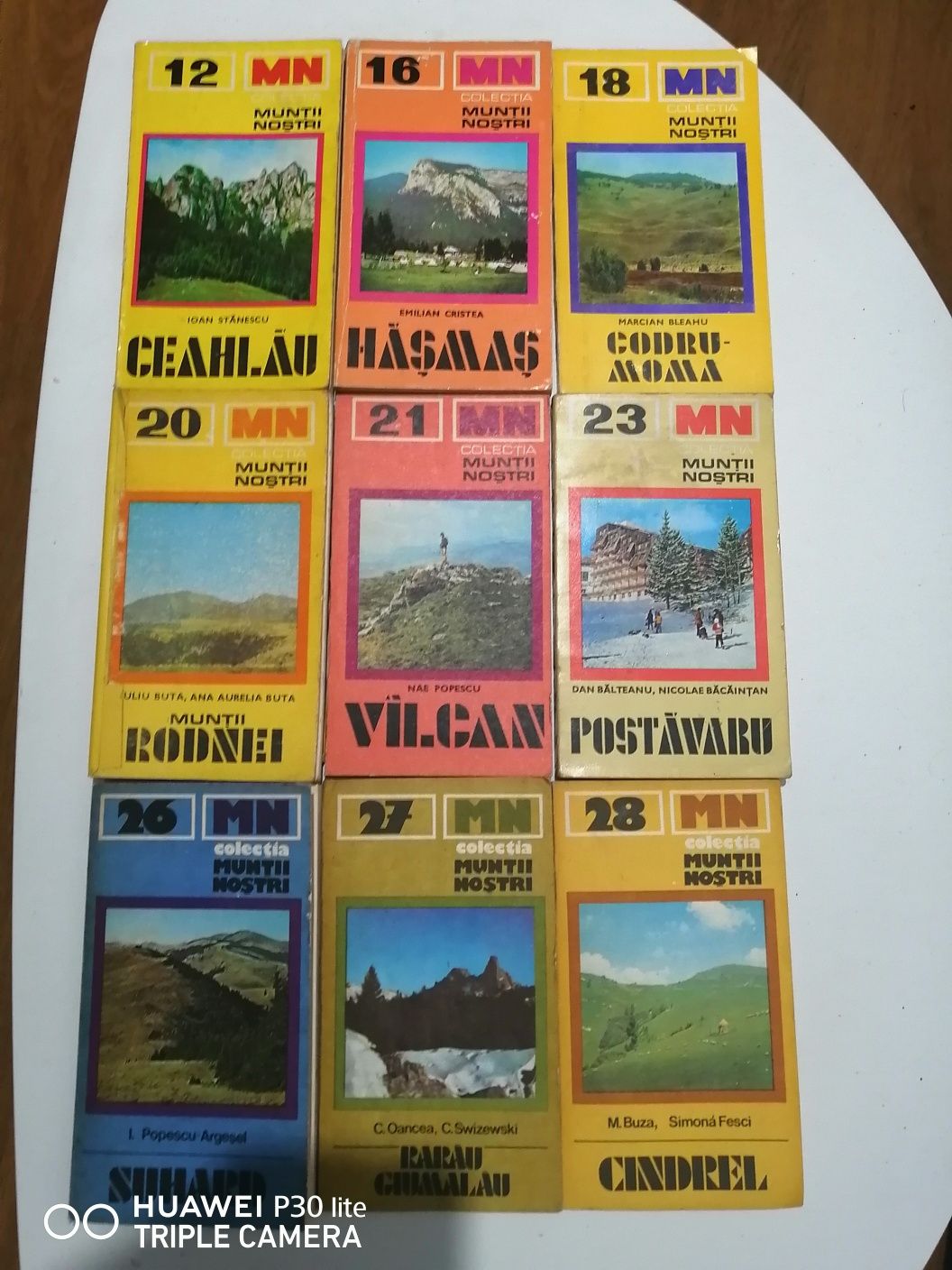 Cărți din colecția Munții Noștri