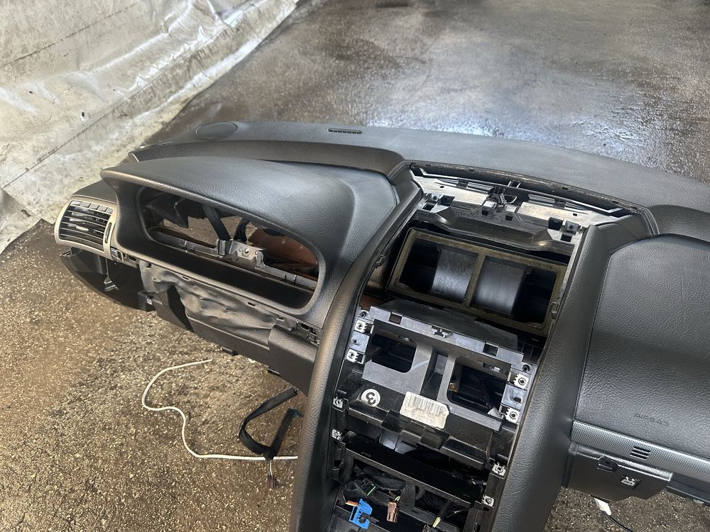 Табло със десен airbag за Пежо 407