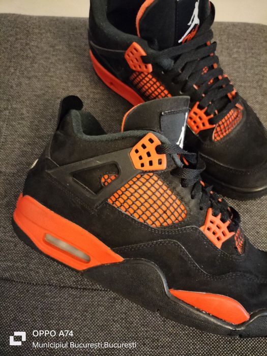 Pantofi sport Nike și Air Jordan