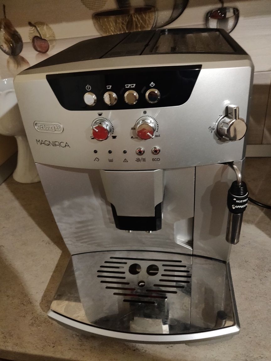 OKAZIE!!Expresor cafea boabe  Delonghi Magnifica