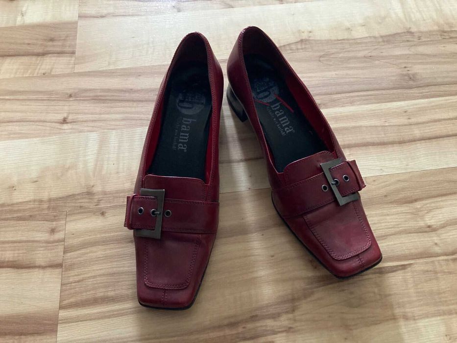 Почти нови обувки Bama