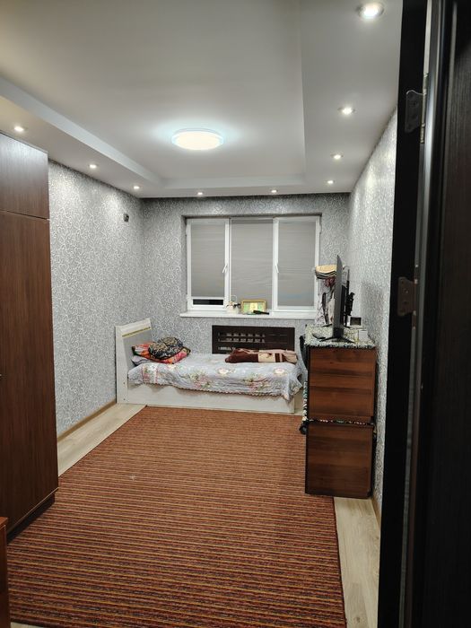 Продаётся 3х комнатная квартира. Миробадский район. Электпоаппарат.