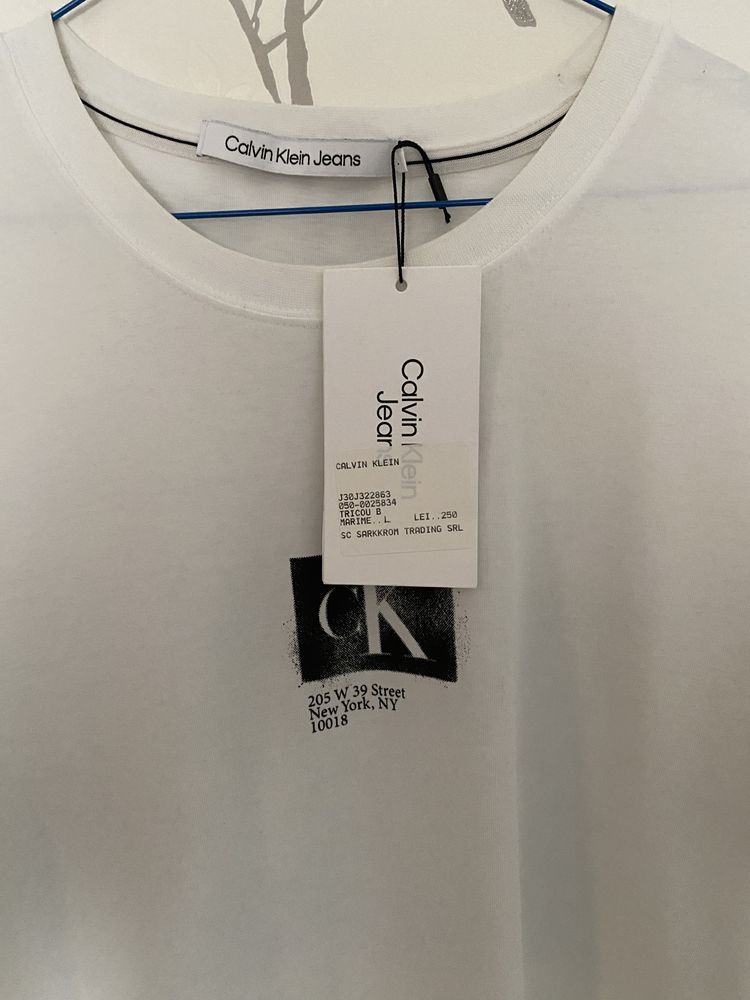 Vand tricou Calvin Klein