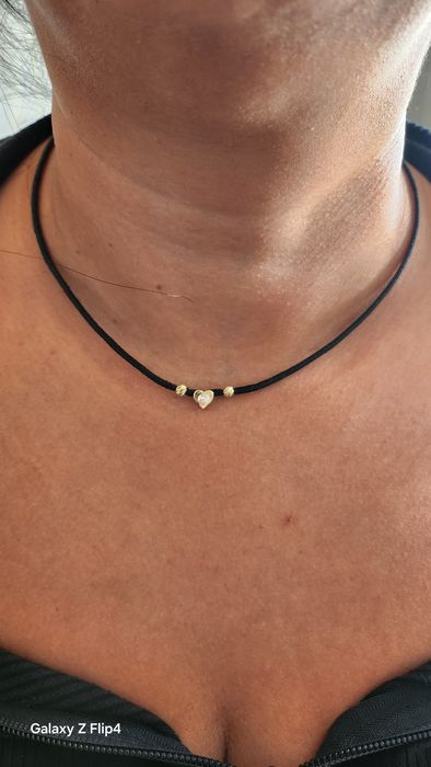 Продавам златни гривни на конец