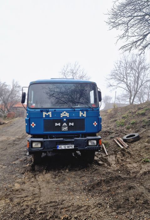 Vând camion MAN 4X4