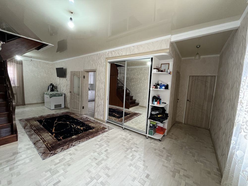 Продам дом в хорошем районе от хозяина