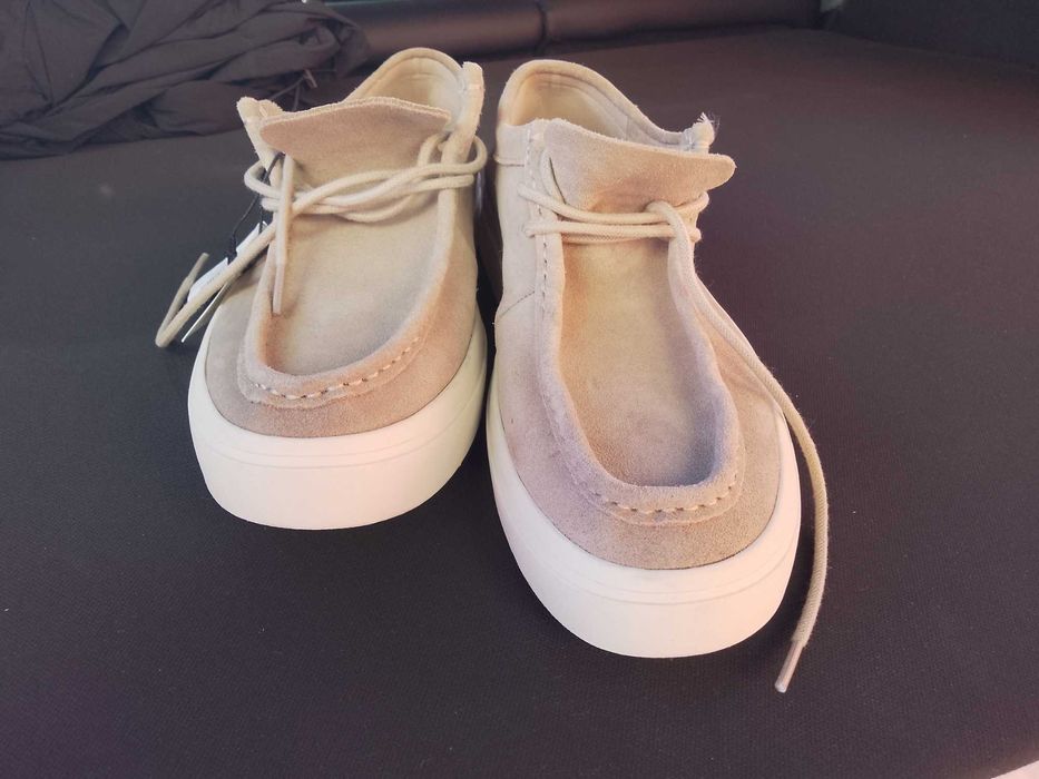 Pantofi piele intoarsa, Zara