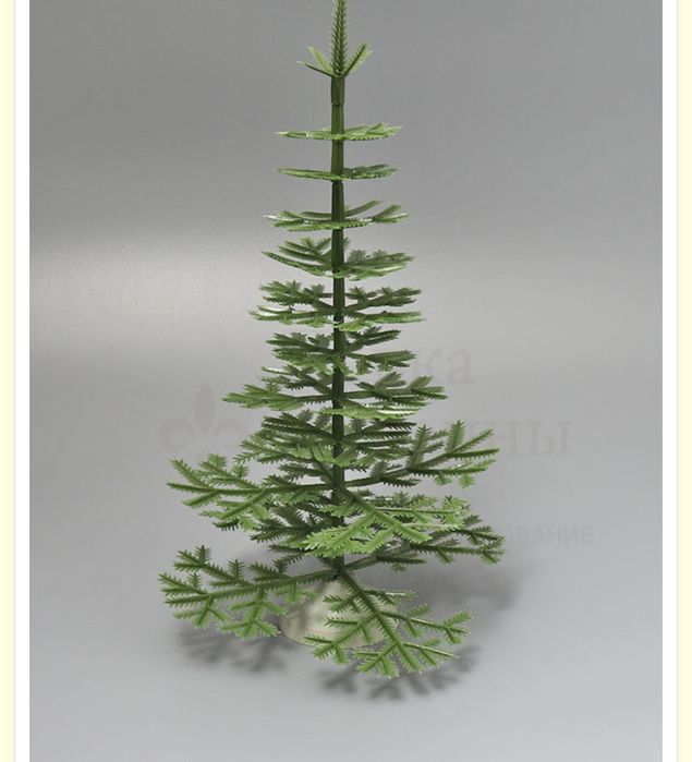 Ёлка б/у . Игрушки и герлянды , звезда