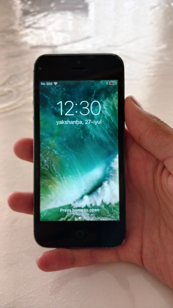 iPhone 5 32GB TU/A — iCloud toza, holati yaxshi