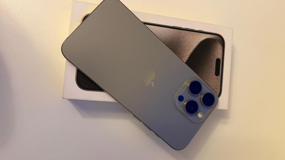 Iphone 15 Pro Max  10/10