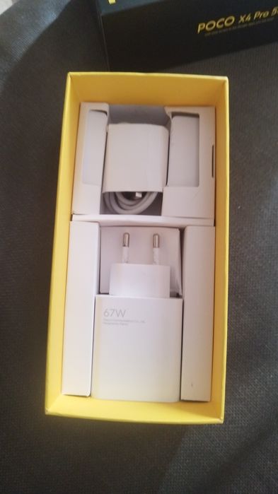 Продаю пока х4 про, На 256 все хорошо работает документы коробка все е