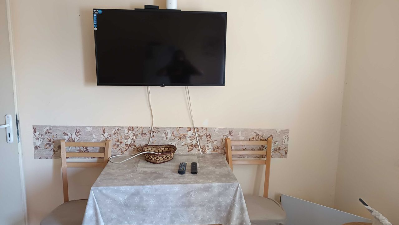 Дава се под наем Двустаен апартамент в Габрово, Трендафил 2 - 42 кв.м за 204 € - Снимка #15