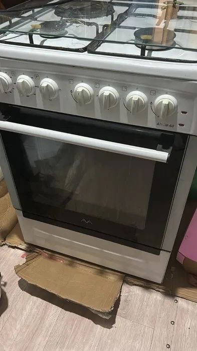 Продам ұаз плиту 60 см  с доставкой рабочий