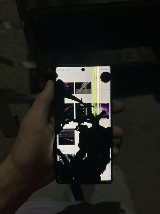 Samsung note 10 ishlaydi ekran ketgan