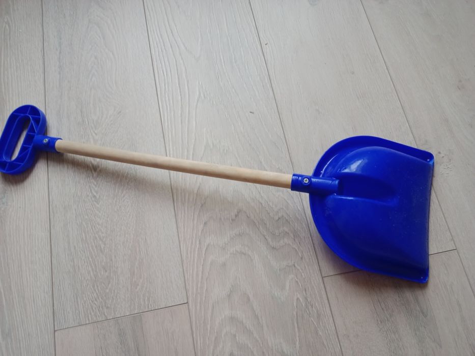 Детская лопата на зиму и на лето