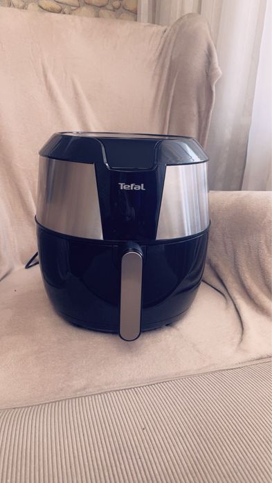 Friteuza  Tefal XXL Airfryer - 5,8L / cu garantie aproape 2 ani