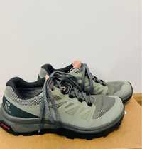 Дамски туристически обувки маратонки Salomon Outline GTX W размер 38