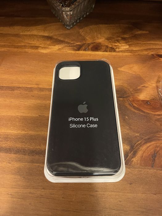 Huse Iphon 15 plus si Iphon 12 Pro max.