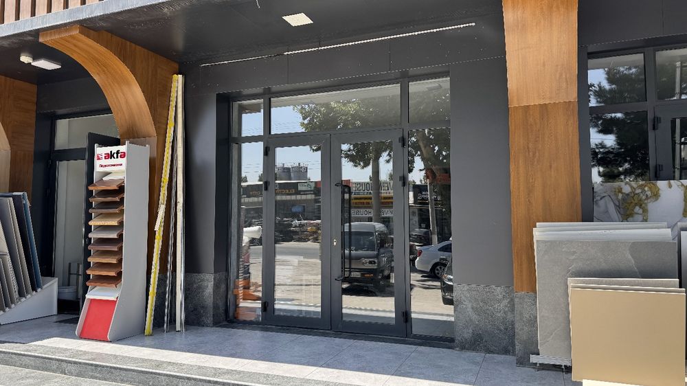 Продается коммерческое здание в Алмазарском районе