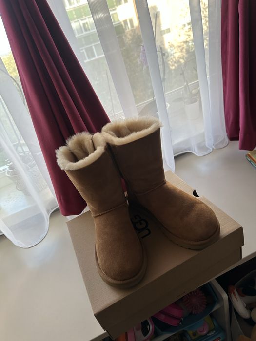 UGG original marimea 38