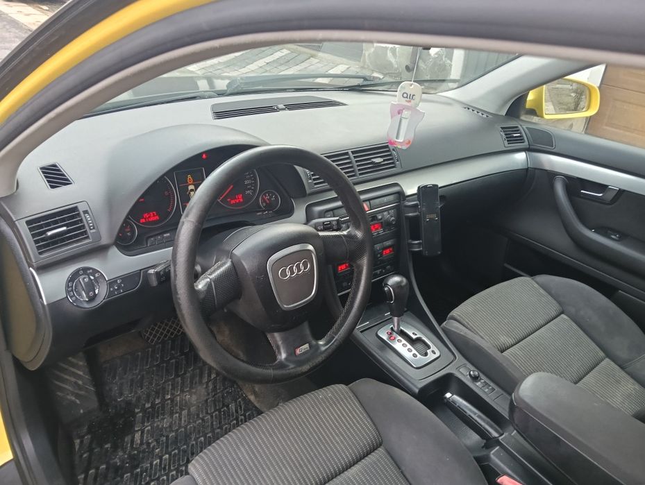 Vand Audi A4 B7 /2.0 D / Automata / S-line