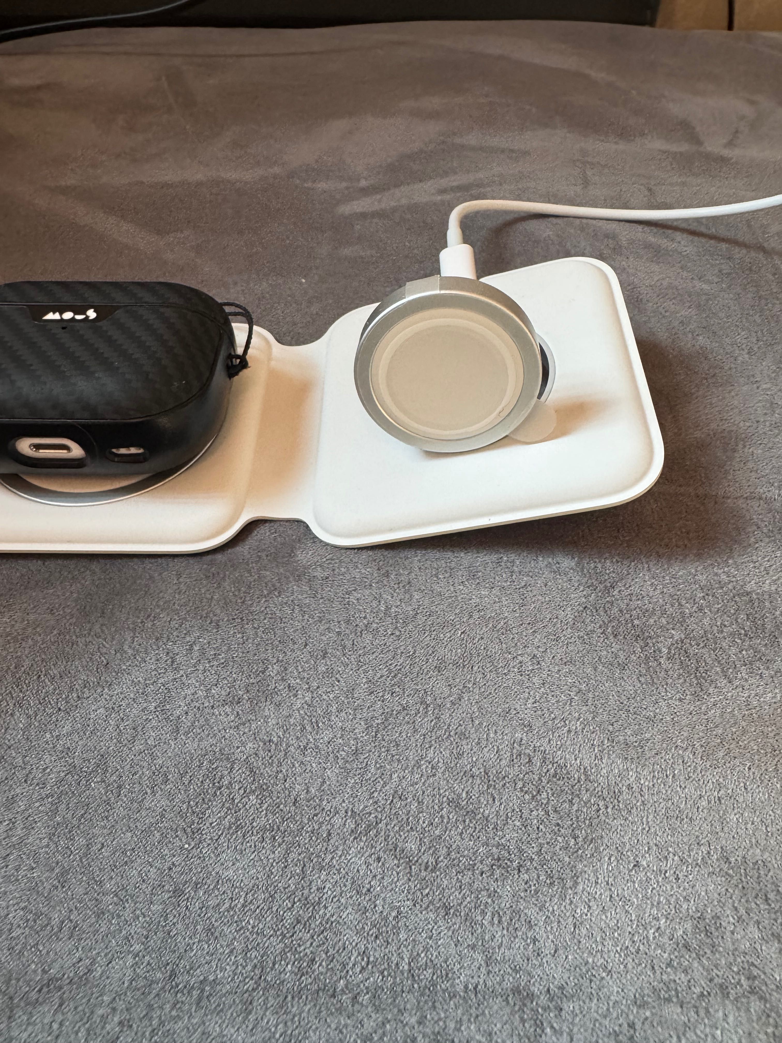 Оригинално MagSafe duo charger за Айфон
