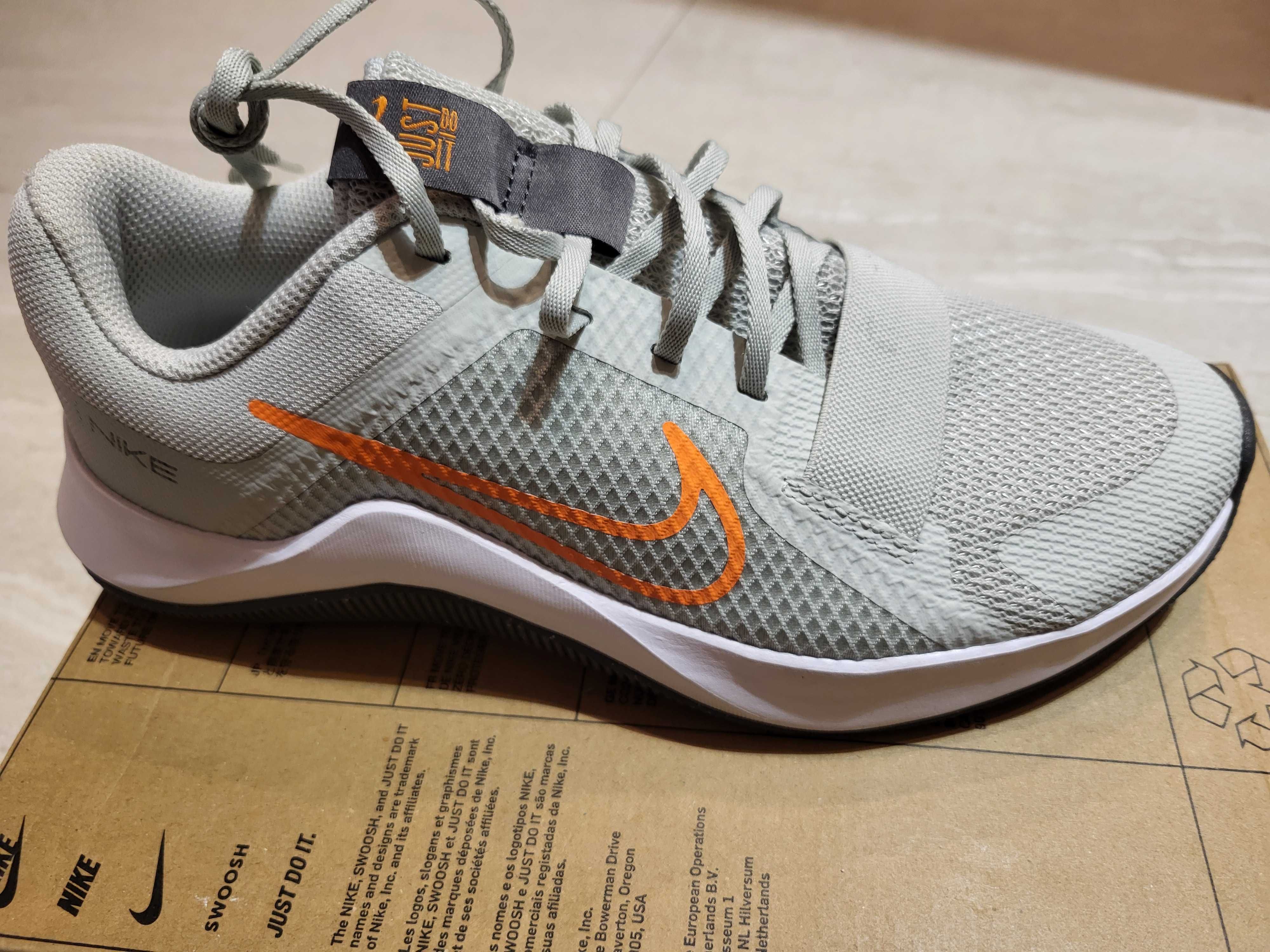 Нови, оригинални маратонки Nike MC Trainer 2