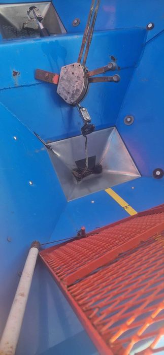 Vand distribuitor ingraseminte