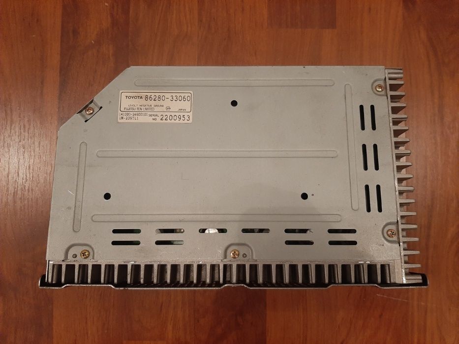 Продам Усилитель магнитолы Toyota Windom 10 / Lexus ES300