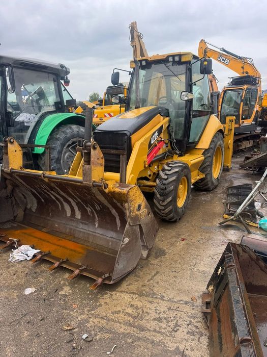 Caterpillar CAT 422 E Buldoexcavator