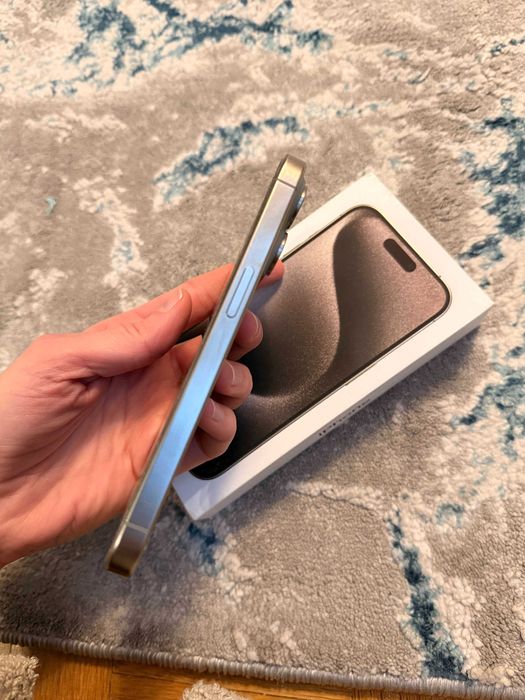 Iphone 15 Pro Titanium 128 - Garantie mai 2026