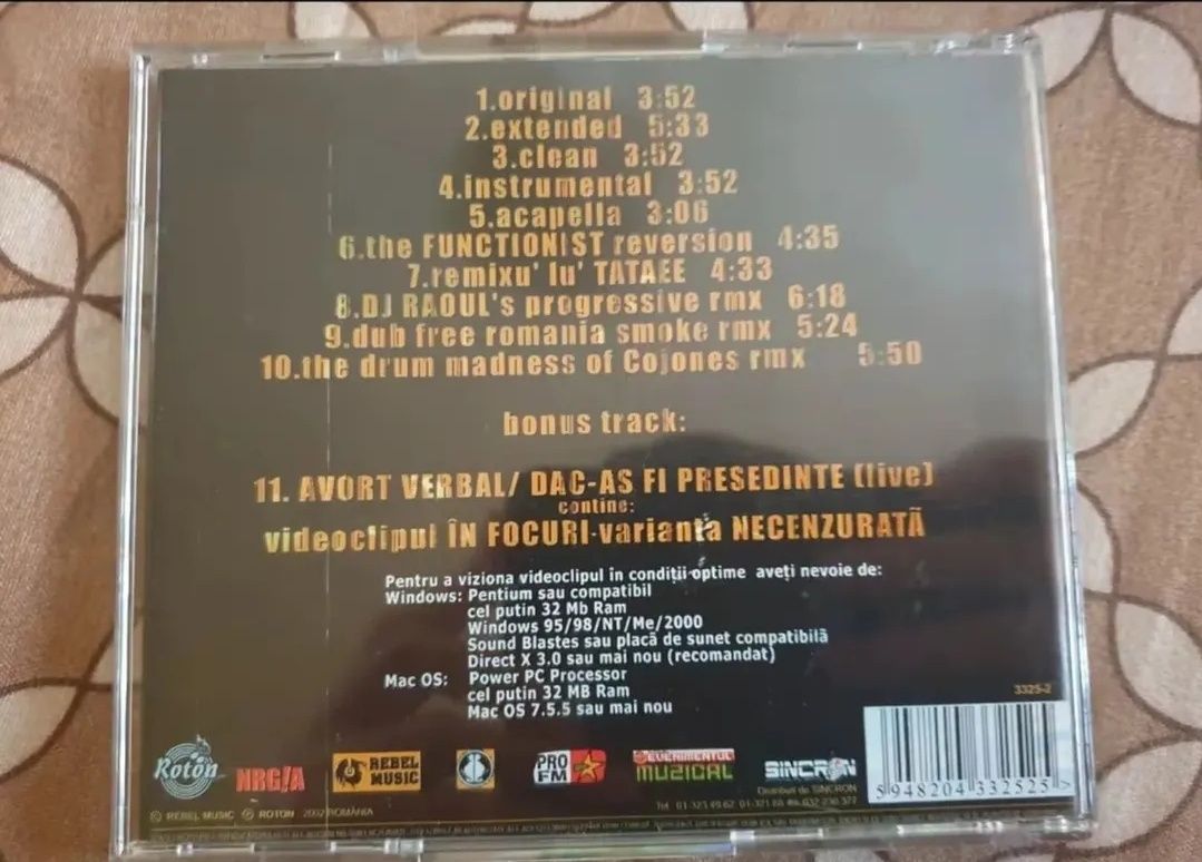Album Parazitii În focuri original