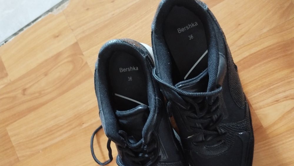 Adidasi bershka nr 36