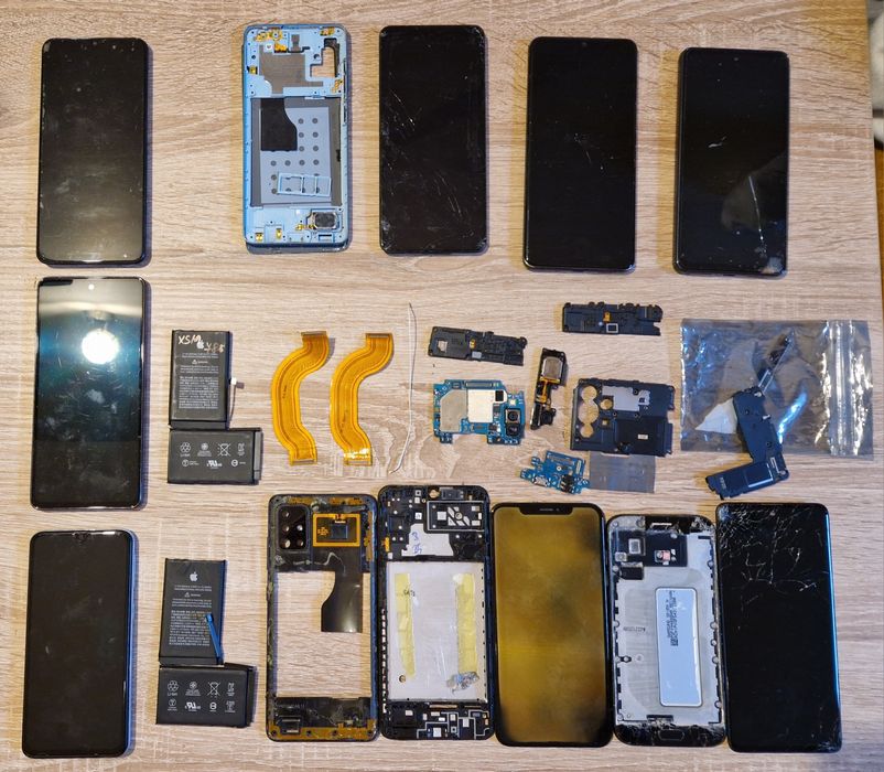 Telefoane pt piese sau restaurat