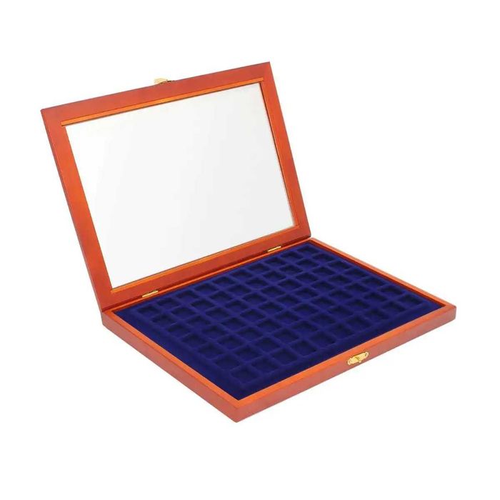 Луксозна дървена витрина SAFE за монети с различни отвори на монетите!