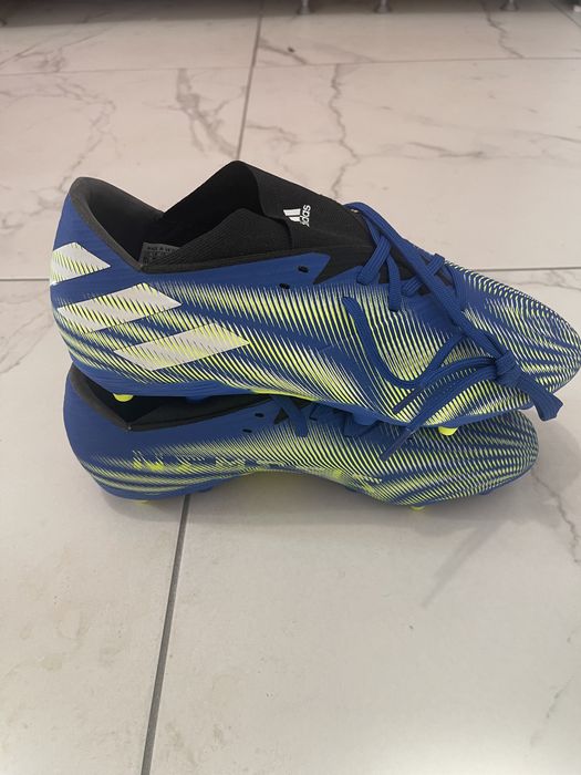 Ghete de fotbal Adidas nemeziz.2