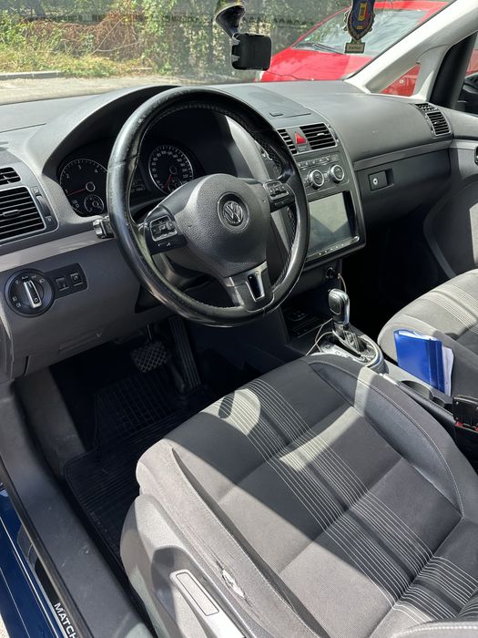 Volskwagen Touran 2013 dsg automat 140cp