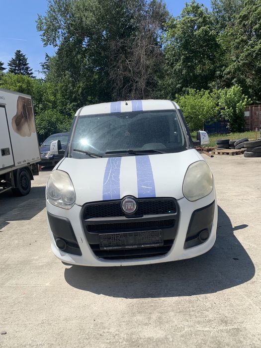 Usa stanga laterala culisanta Fiat Doblo 2011