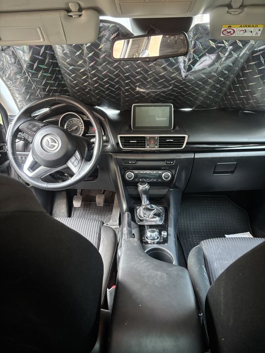 Mazda3 1.5 benzinǎ impecabila