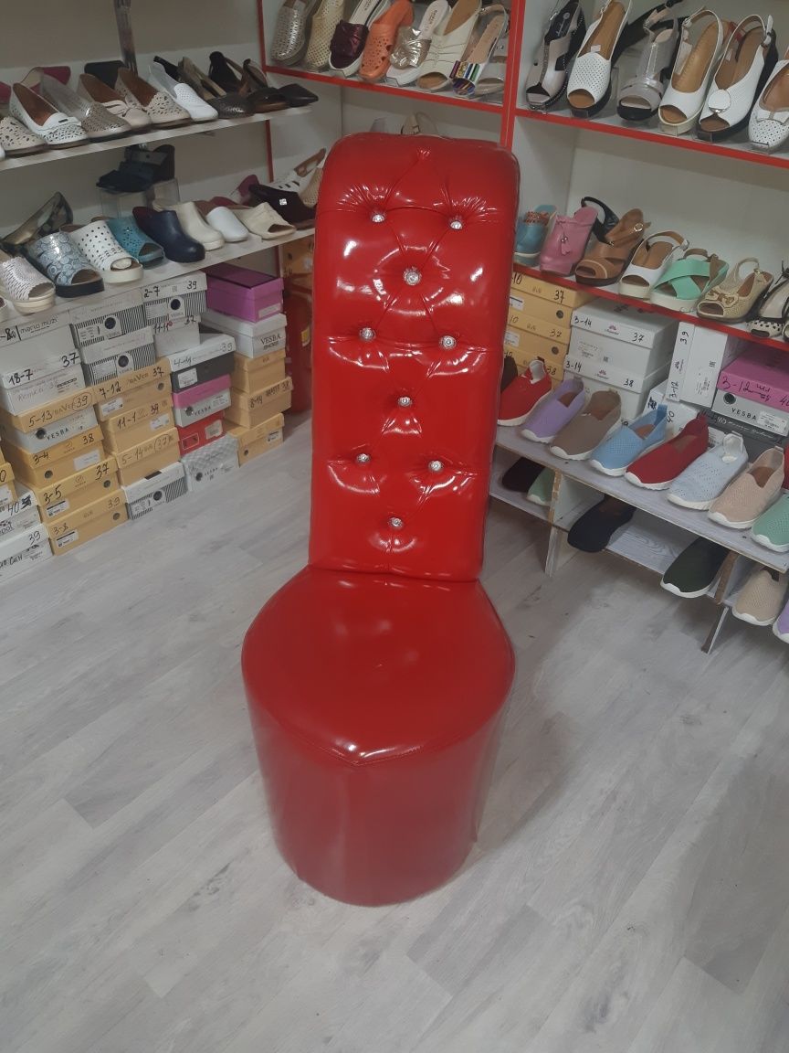 Кресло туфля красный