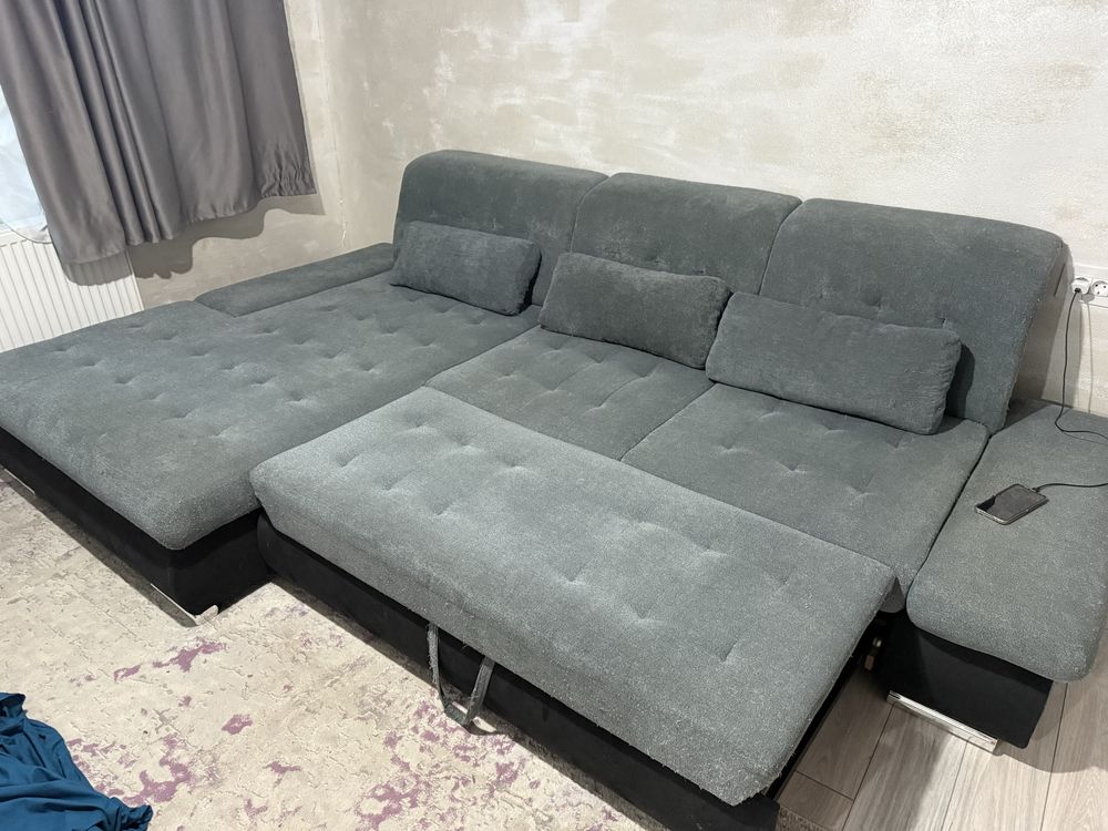 Canapea extensibila in L