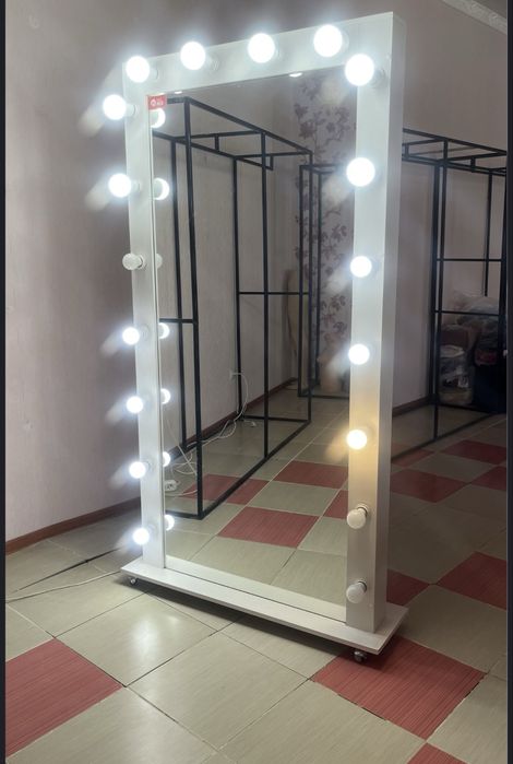 Гримерное зеркало