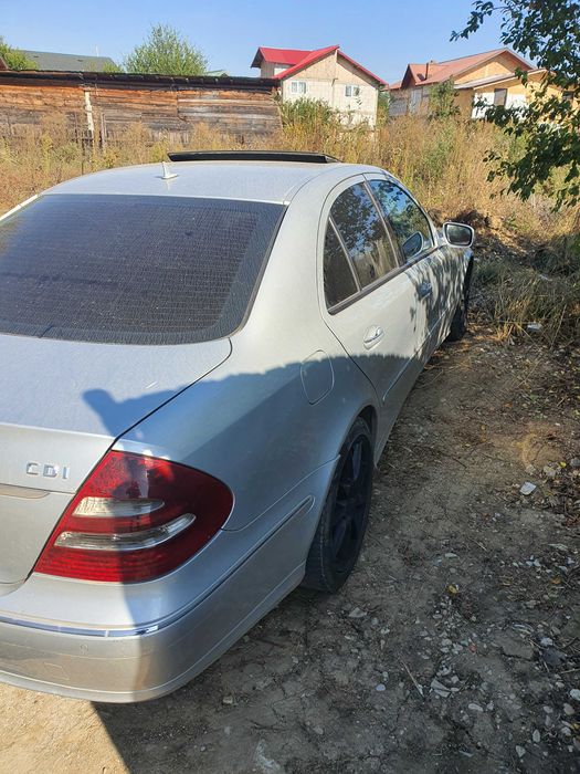 Mercedes benz E200 w211 an 2008