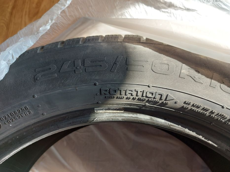 Vand 2 cauciucuri 245/50/18