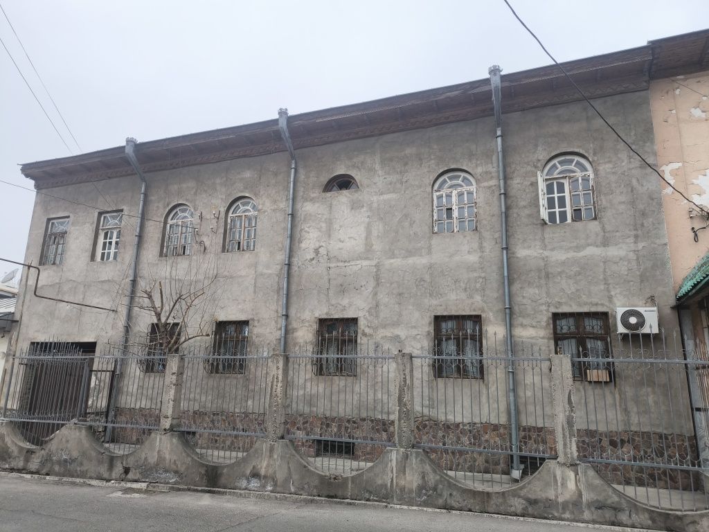 Продается дом 6.13 соток 14 комнат в махалле Ипакчи