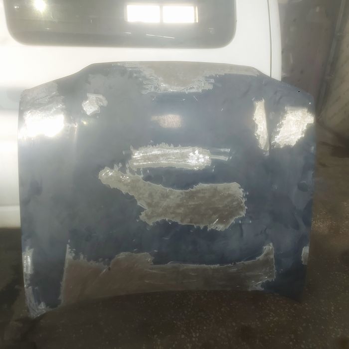 Капот оригинальный  на карину е